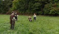 Betyárok segítenek a kun őr elől menekülni