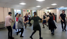 Első tánckoreográfiánkat táncolva