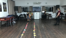 Tánclépések tulipánokkal