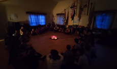 Tábortűz a cserkészházban