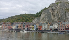 Meuse folyó, háttérben a Citadellával