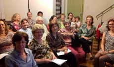 Meghitt közösségben az irodalmi esten, november 17.-én