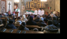 Paksánszki Árpád prédikáció közben