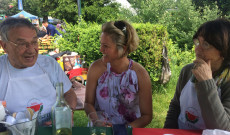 A Bécsi Magyar Nagykövetségről Orbán Krisztina vendégeskedett a Kerekasztal főzőcsapatánál