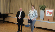 Kulman Sándor és Csibi Krisztina a Gulág-kiállítás felsőpulyai megnyitóján Kulman Sándor és Csibi Krisztina a Gulág-kiállítás felsőpulyai megnyitóján