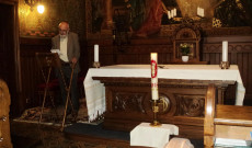 Lengyel Ferenc költő, a Bécsi Magyar Iskola tanára a versvirrasztáson