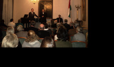 A jótékonysági est első pillanatai