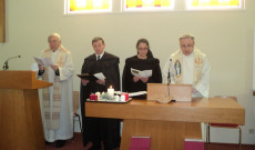 Vencser László, Nagy Károly, Novák Kornélia és Szabó Ernő lelkészek a linzi ökumenikus istentiszteleten Vencser László, Nagy Károly, Novák Kornélia és Szabó Ernő lelkészek a linzi ökumenikus istentiszteleten