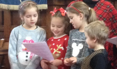 Chester, Tanoda, ének, karácsony