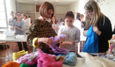 Ismerkedés a nemezzel