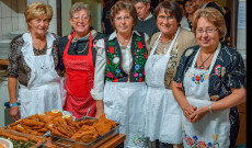 Helyiek készítették a báli menüt is