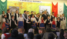 A megemlékezés fellépői • Fotó: Hidas Csaba A megemlékezés fellépői Fotó: Hidas Csaba