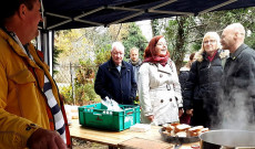 Sokakat vonzott ki a finom illat