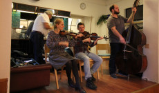 a zenekar: Tóth Luca Réka, Sándor István, Földesi János Szilvási Tünde