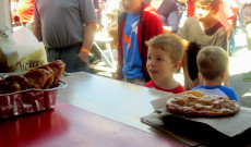 Lángosra éhezve Lángosra éhezve