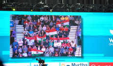 Szombaton piros-fehér-zöldbe borult az aréna egyik szektora Szombaton piros-fehér-zöldbe borult az aréna egyik szektora