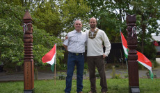 Kopjafafaragó és ötletgazda