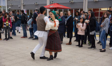 Tánc az egyetemen Tánc az egyetemen