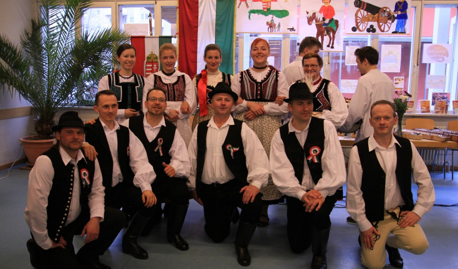 "Tűzvirág" Néptáncegyüttes