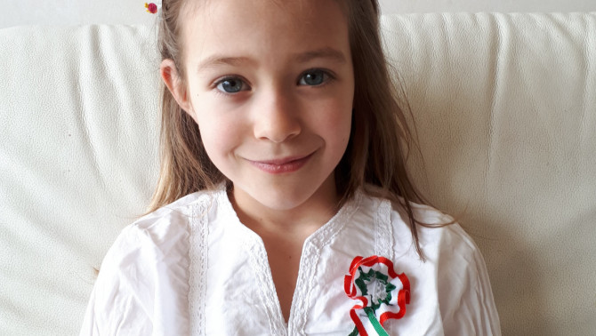 Döme Zsuzsa: Szívem fölött a kokárda