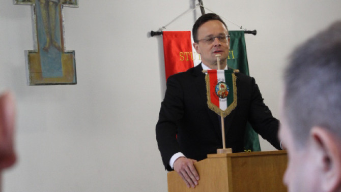 A külügyminiszter A külügyminiszter