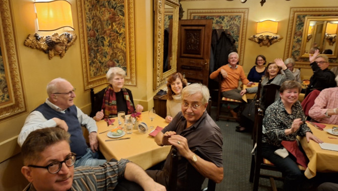 A Törzsasztal szerevzését ebben az évben is Schmidt Károly, az egyesület elnöke és Katona Ágnes elnökségi tag vállalták el. Idén is igen sokan összegyűltek a Kastlis diákok az egyesület hívására.