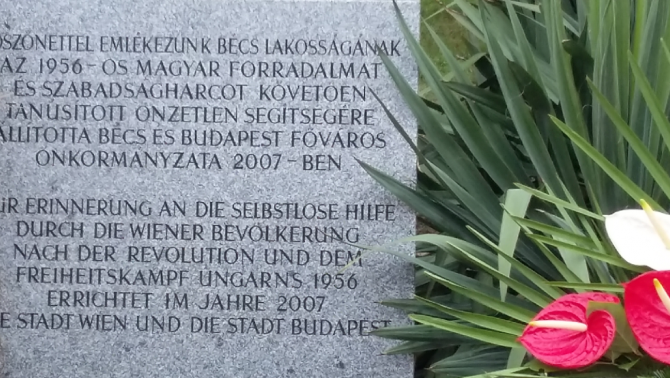 a bécsi Trautson-palota előtti emléktábla