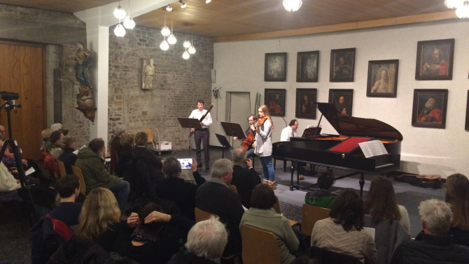 jótékonysági koncert jótékonysági koncert